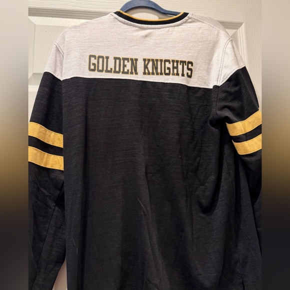 Starter Las Vegas Golden Knights (NHL) size large shirt - Picture 4 of 4